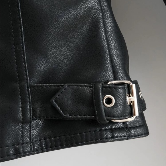 Vegan leather jacket zipper arms glam classic moto - Picture 5 of 11